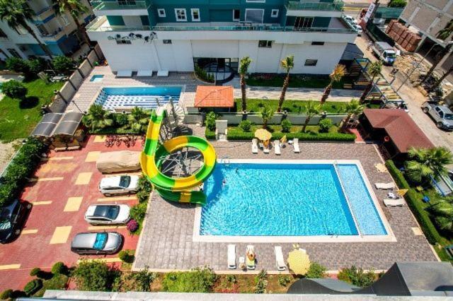Apartmán Cozy Sea View Next To The Beach, In The Mid Of The Market, Saturday Bazar, Restaurants & Bars Etc, Alanya Mahmutlar! Exteriér fotografie